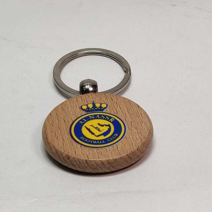 Ronaldo%207%20Printed%20Al%20Nassr%20Wooden%20Keyring%20-%20Image%203