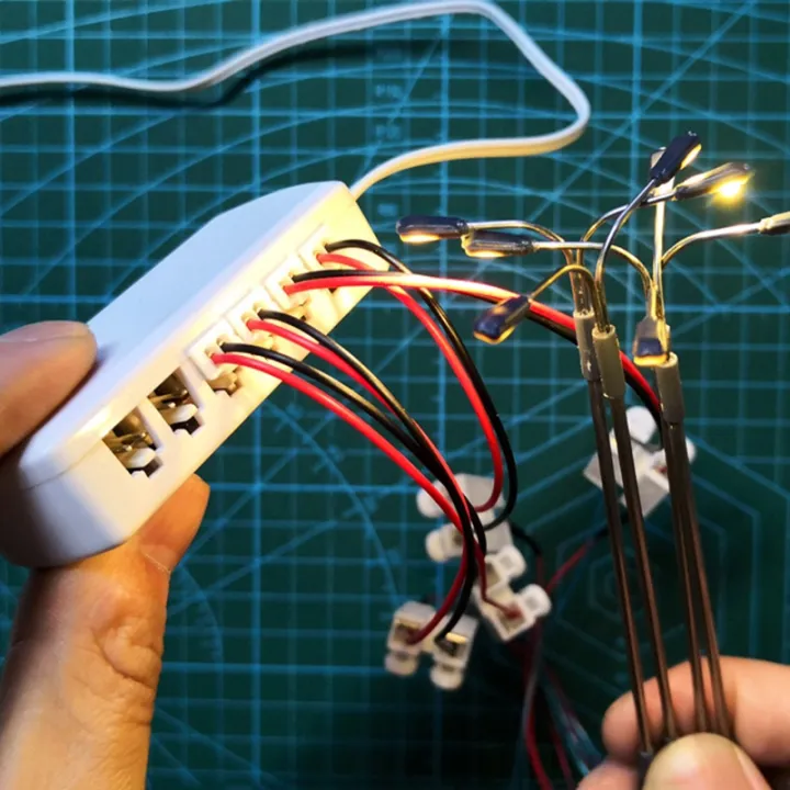 Port%20Sharing%20Box%20Set,Railway%20Layout,Port%20Distributor,%20Port%20Hub%20for%20Scale%20Model%20Lights%20Connection%20-%20Image%204