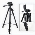 T3520 Lightweight Sturdy Compact Tripod Black. 