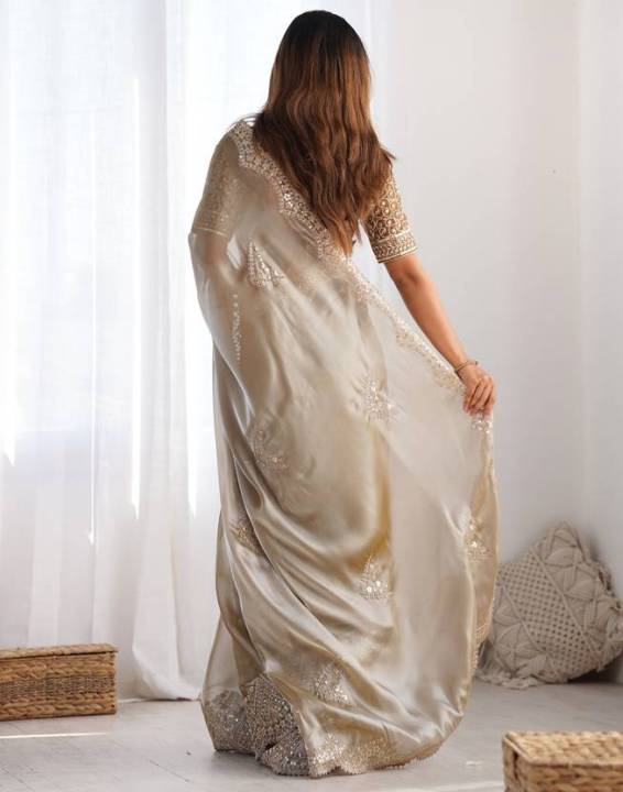 Stylish%20Embroidered%20Bollywood%20Organza%20Saree%20with%20Sequin%20work%20%7C%20Trendy%20Party%20&%20Festive%20Wear%20%7C%20Traditional%20Ethnic%20Fashion%20%7C%20Buy%20Online%20-%20Image%206