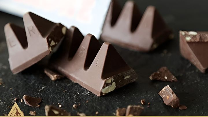 Toblerone%20Tiny%20Milkbag,%207.1%20oz%20(200%20g),%20Swiss%20Chocolate,%20Imported%20Chocolate%20-%20Image%202