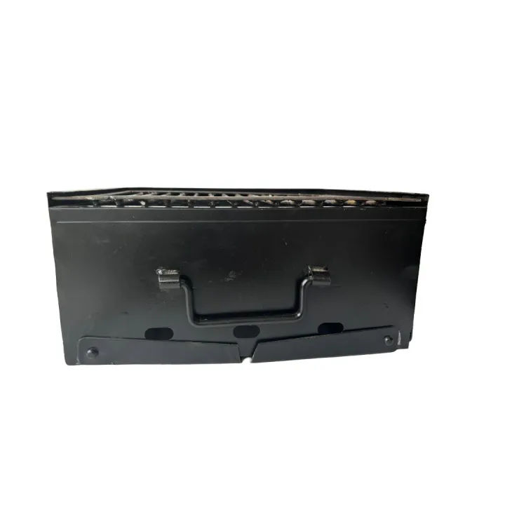 BBQ%20Portable%20Charcoal/Woodfire%20Grill%20Foldable%20Barbecue%20Stove%20Table%20for%20Outdoor%20Camping%20-%20Image%205