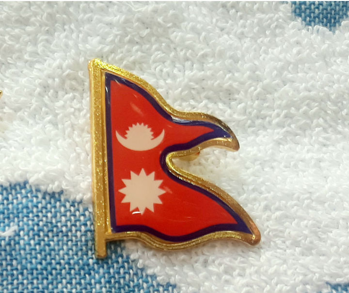 6%20in%201%20Lapel%20Pin%20Badge%20For%20Coat%20and%20Topi%20-%20Image%204