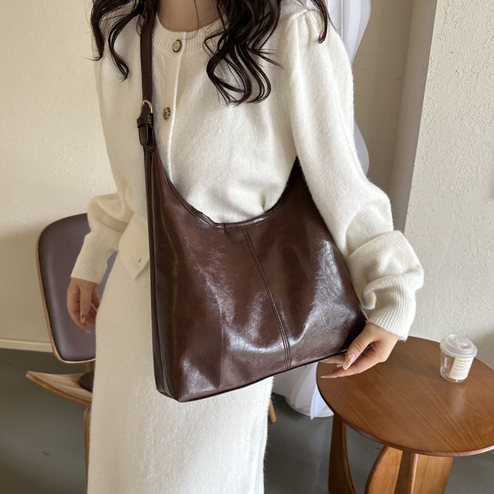 Pebbles Nepal Korean Laptop Bag Large Capacity Bucket Shoulder