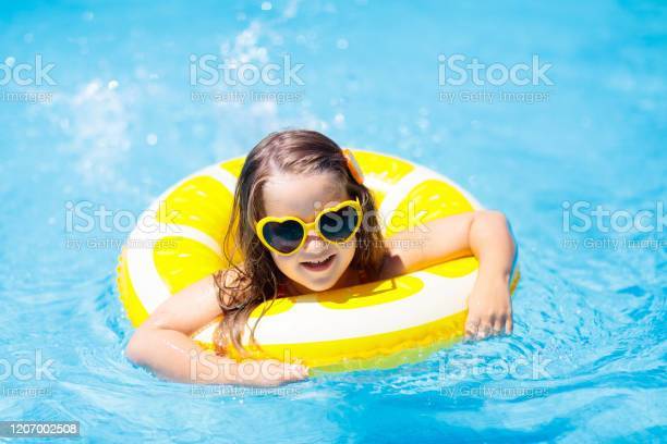 1%20Piece%20Swimming%20Tube%20For%20Kids%2050%20Inch%20Float%20Tube%20-%20Image%203