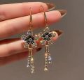 Korean Fashion Delicate Flower Inlay Zircon Dangle Earrings For Women Birthday Party Fashion Custom Jewelry. 