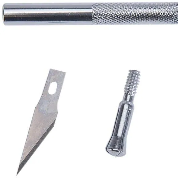 Vicky%20Stationery%20Detail%20Knife%20With%206%20Blades%20&%20Safety%20Cap%20-%20Image%206