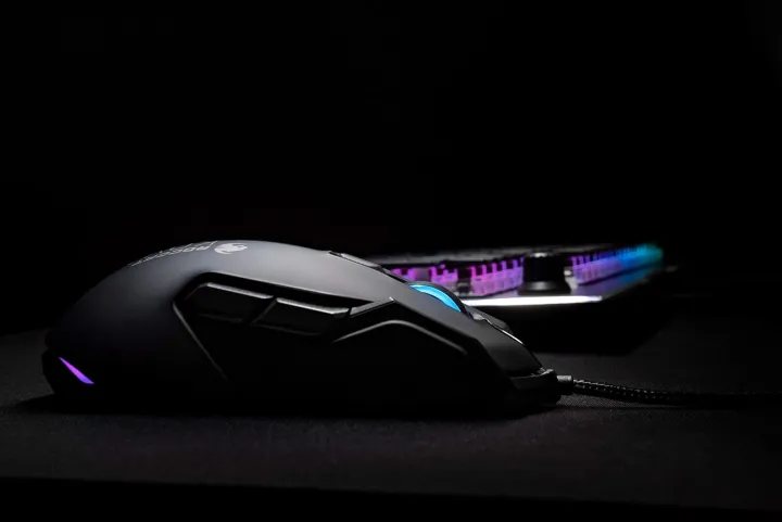 Roccat%20KOVA%20AIMO%20Gaming%20Mouse%20-%20Image%208