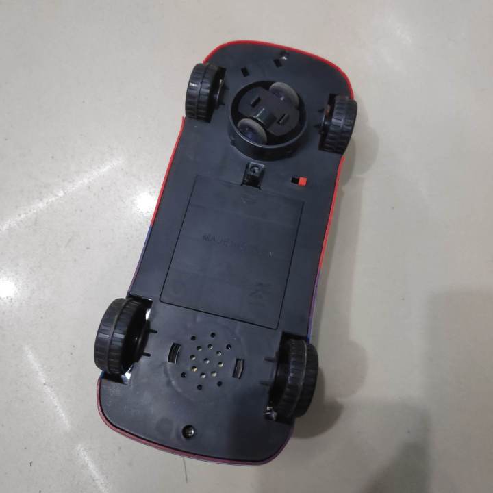 Spiderman%20Homecoming%20Avengers%20Printed%20Battery%20Operated%20Toy%20Car%20for%20kids%20size%2020cm%20x%208cm%20x%207cm%20-%20Image%205