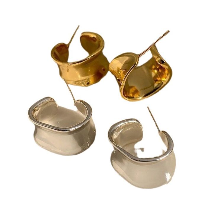 %E3%80%90New%20arrival%E3%80%91Matsumoto%20Huinai%20Same%20Style%20C-%20Shaped%20Wide%20Face%20Earrings%20Ins%20Niche%20Design%20Irregular%20High-end%20Sense%20Metal%20Hoop%20Earrings%20for%20Women%20-%20Image%205