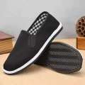 Buy get one free black old Beijing cloth shoes, mens and womens construction site wear-resistant casual work shoes. 