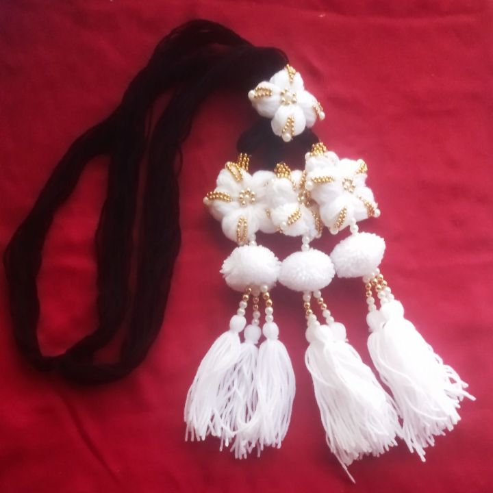 Viral%20Nepali%20Chulthi%20Dhago%20with%20Flower%20Design%20-%20For%20Women%20-%20Image%204