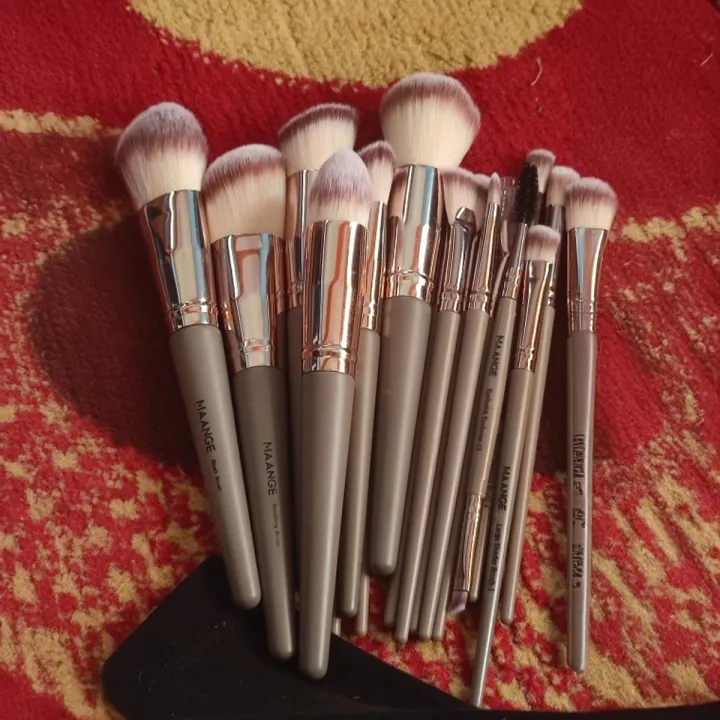 MAANGE%209pcs%20Professional%20Makeup%20Brushes%20Set%20Foundation%20Powder%20Eyeshadow%20Blending%20Blush%20Make%20up%20Brush%20Beauty%20Cosmetic%20Tools%20MAG%205886JJ%20-%20Image%203