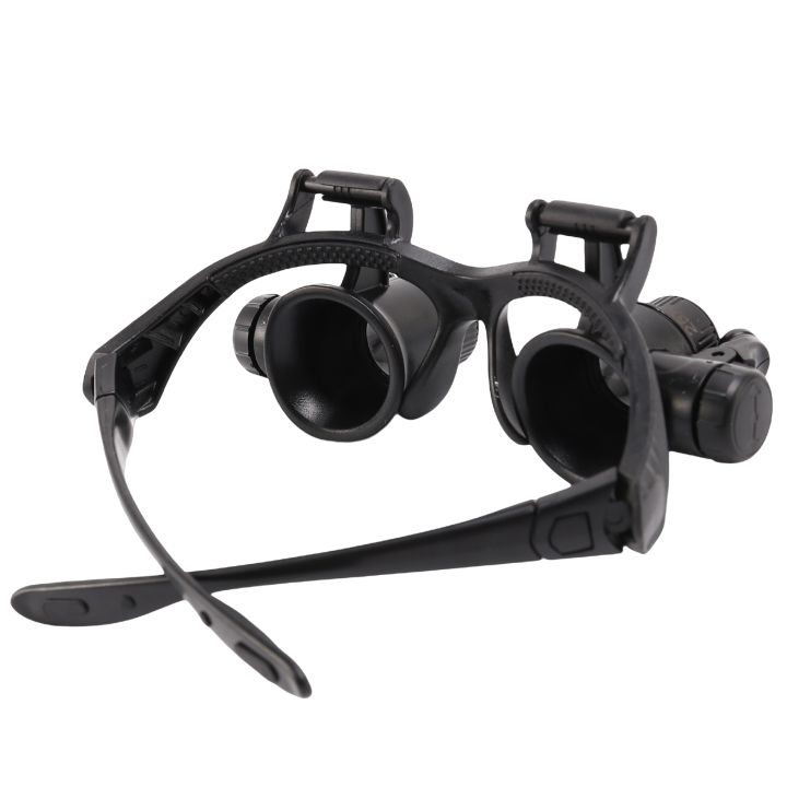 Watch%20Tools%20Watch%20Repair%20Tool%20Kit%20Wearing%20Magnifying%20Glass%20-%20Image%204