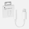 Apple Lightning To 3.5mm Phone Jack Adapter. 