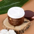 Snail Repairing Cream. 