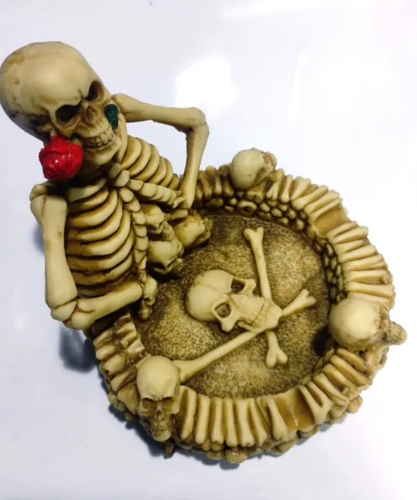 Skull%20Ashtray%20Decorative%20Gothic%20Skeleton%20Skull%20Ash%20Tray%20Resin%20Ashtray%20Home%20Room%20Table%20Decor%20Gift%20%7C%20Products%20Book%20-%20Image%203
