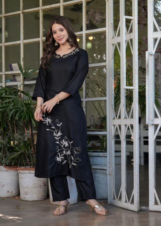 Women%E2%80%99s%20Viscose%20Rayon%20Embroidery%20Straight%20Kurta%20with%20Pant%20and%20Dupatta%20Set%20By%20Sapnaaz%20Fashion%20-%20Image%206