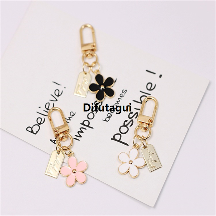 Difutagui%20Cute%20Mini%20Daisy%20Keychain%20for%20Women%20Handbag%20Trinkets%20Bluetooth%20New%20style%20Headset%20Pendant%20Key%20Ring%20DIY%20Friendship%20Gifts%20-%20Image%203