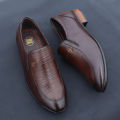 Men Leather Casual Shoes Soft Breathable Slip-on Lightweight Moccasins Business Formal Shoes. 