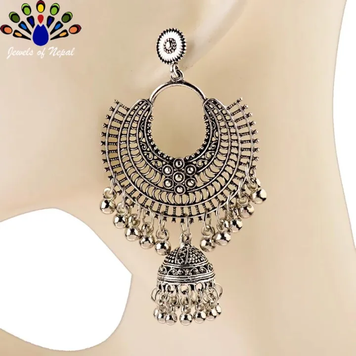 Vintage%20Style%20Ethnic%20Earrings%20for%20Women-%20Jewels%20of%20Nepal%20-%20Image%204