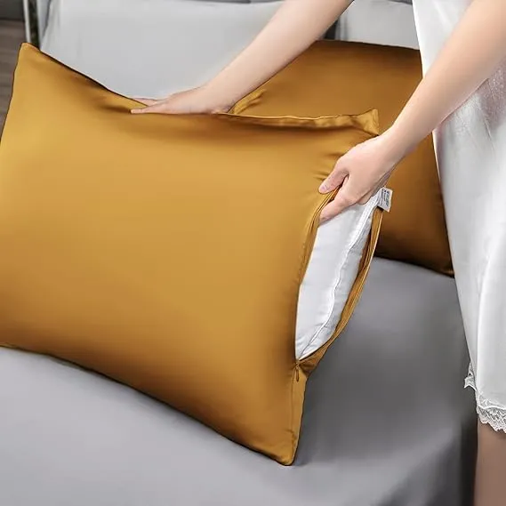 Silk%20Pillowcase%20(1%20pc)%20for%20Hair%20and%20Skin,%20Cooling%20Silk%20Pillow%20Case%20,Allergen%20Proof%20Dual%20Sides%20Soft%20Breathable%20Smooth%20Silk%20Pillow%20Cover%20(1%20pc%20)%20-%20Image%206