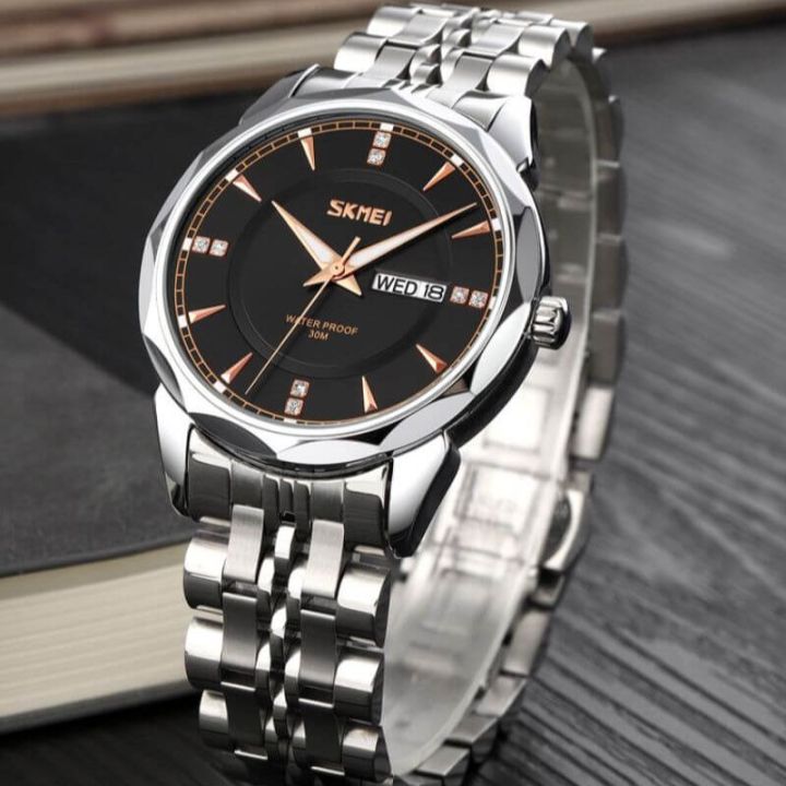 SKMEI 9268 Luxury Fashionable Men Watch Day Date Function