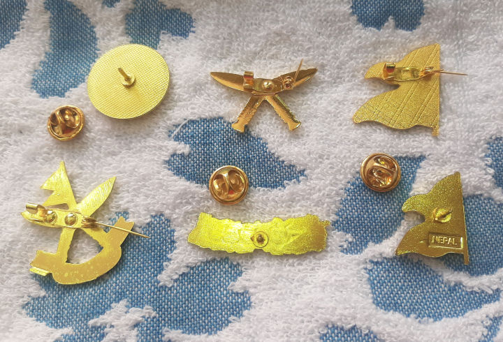 6%20in%201%20Lapel%20Pin%20Badge%20For%20Coat%20and%20Topi%20-%20Image%202