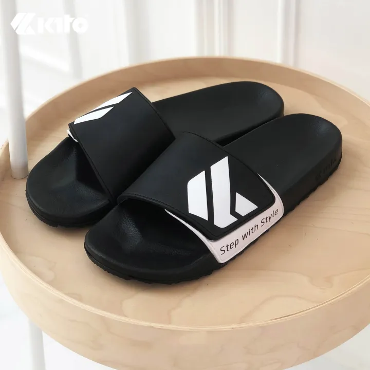 Kito%20Classic%20Slides%20For%20Men%20Kito%20Ah68M%20Black-%20Step%20With%20Style%20Slippers%20For%20Men%20-%20Black%20%20Multisize%20%20Fashion%20%20Slippers%20For%20Men%20-%20Image%204