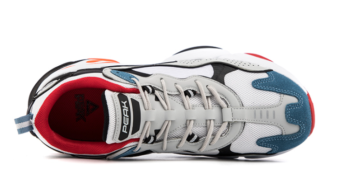 Peak%20Retro%20Casual%20shoes%20for%20women%20E01438E%20-%20Image%203