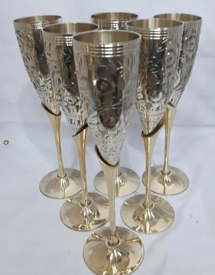 Bronze%20Wine%20Glass%20Set%20Of%20Six%20Height%209%20Inch%20Weight%201.600%20Kg%20Handicraft%20Creation%20-%20Image%202