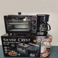 Silver Crest 3 In 1 breakfast Maker With A Free Baking Tray. 