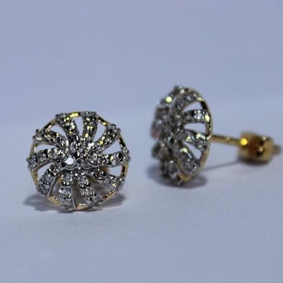 Diamond%20%20Ear%20Top%20-%20Image%203