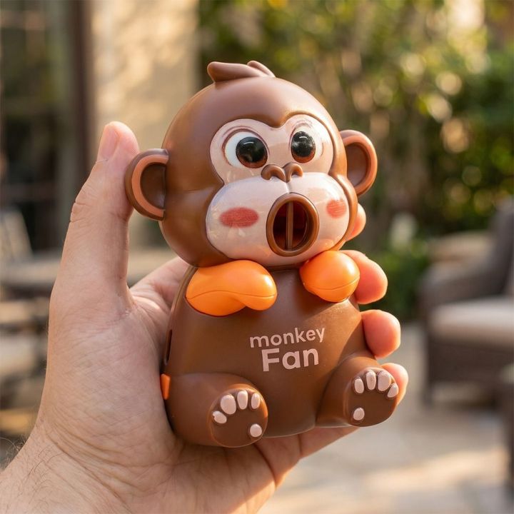 Cute%20Design%203%20Speed%20Adjustable%20Monkey%20Hanging%20Cup%20Fan%20Quiet%20Operation%20Cartoon%20Style%20Portable%20Desktop%20Fan%20Pet%20Style%20Clip%20On%20Design%20Rechargeable%20Fan%20Desktop%20Use%20-%20Image%206