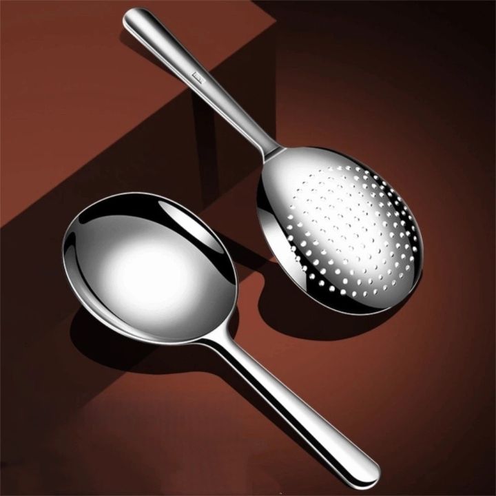 Practical%20304%20Stainless%20Steel%20Large%20Soup%20Spoon%20Rust-proof%20Food%20Grade%20Big%20Colander%20Deepen%20Simple%20Communal%20Spoon%20Restaurants%20-%20Image%203