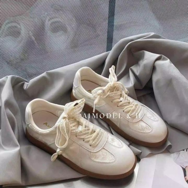 All%20Season%20Pebbles%20Nepal%20Korean%20Lace%20Breathable%20White%20Low-top%20Height-enhancing%20Thick-soled%20Summer%20Shoes%20for%20Women%20-%20Image%203