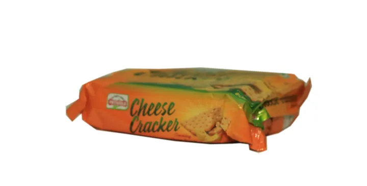Priyagold%20Cheese%20Cracker%20Crackling%20Cheese%20Biscuits%20140g%20-%20Image%203