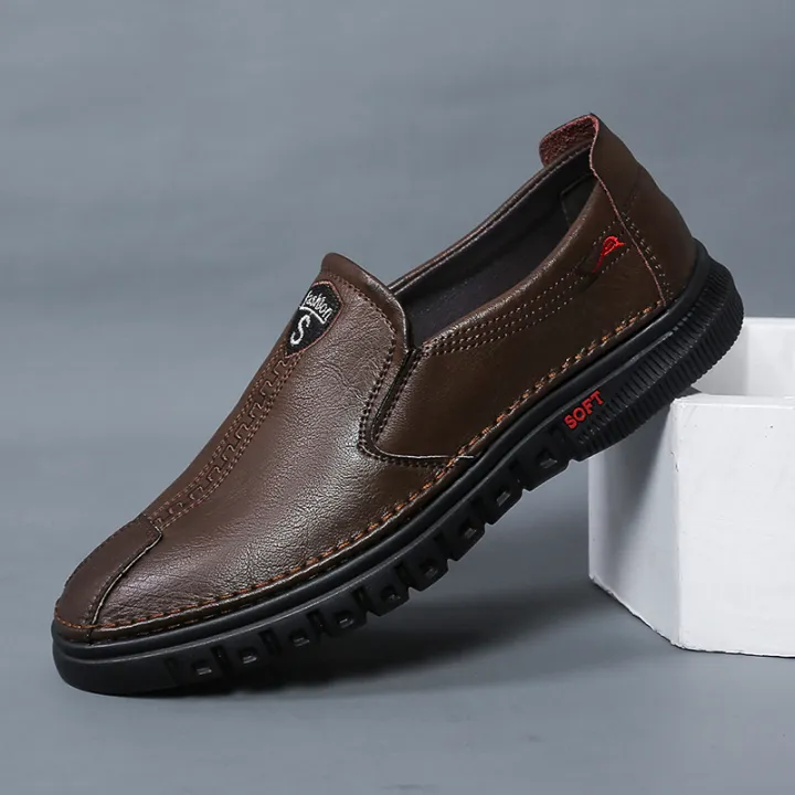 2023%20Spring%20and%20Autumn%20new%20men's%20leather%20shoes%20round%20toe%20slip-on%20soft%20bottom%20soft%20surface%20non-slip%20breathable%20work%20casual%20leather%20shoes%20-%20Image%206
