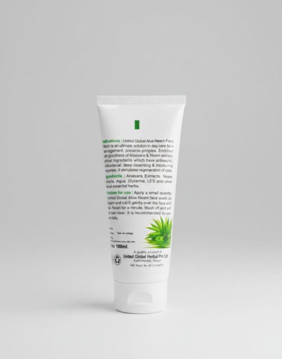 Glomax%20AloNeem%20Facewash%20-%20Image%202