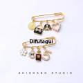 Difutagui Fashion brooches with cute thing small pin jacket sweater pin Original cardigan vintage pearl accessory with mini bag bottle brooch. 