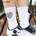 DISICHEN Sales promotion Heart Chain Print Mid Tube Men Socks Black White Solid Color Sport Fashion Sweat Absorption Breathability Autumn Men's Socks. 