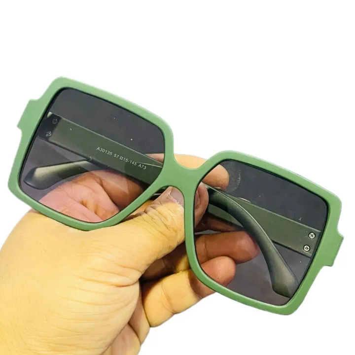 Oversized%20Square%20Vintage%20Korean%20Green%20Frame%20Purple%20Lens%20Trendy%20Sunglasses%20For%20Women%20-%20Image%202