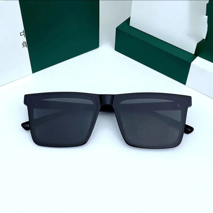 New%20Elegant%20Black%20Square%20Rimless%20Sunglasses%20with%20Protective%20Cover%20for%20Men%20%7C%20Fashionable%20Eyewear%20Accessory%20-%20Image%203