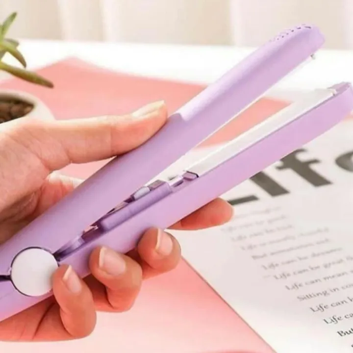 Mini%20Hair%20Straightener%20Travel%20Size%20Straightening%20Iron%20Small%20Lightweight%20-%20Image%205