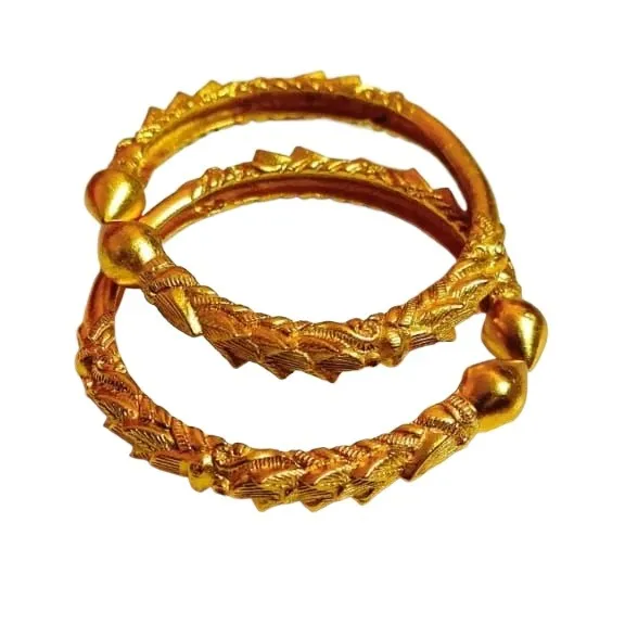 Gold%20Plated%20%20Panchadhatu%202%20Piece%20Nepali%20Kade%20Chura%20Bangles%20Bala%20For%20Women%20-%20Image%202