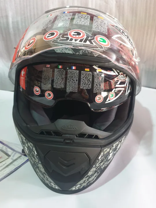 SMK%20Helmets%20Twister%20Captain%20Full%20Face%20Helmets%20-%20Image%202