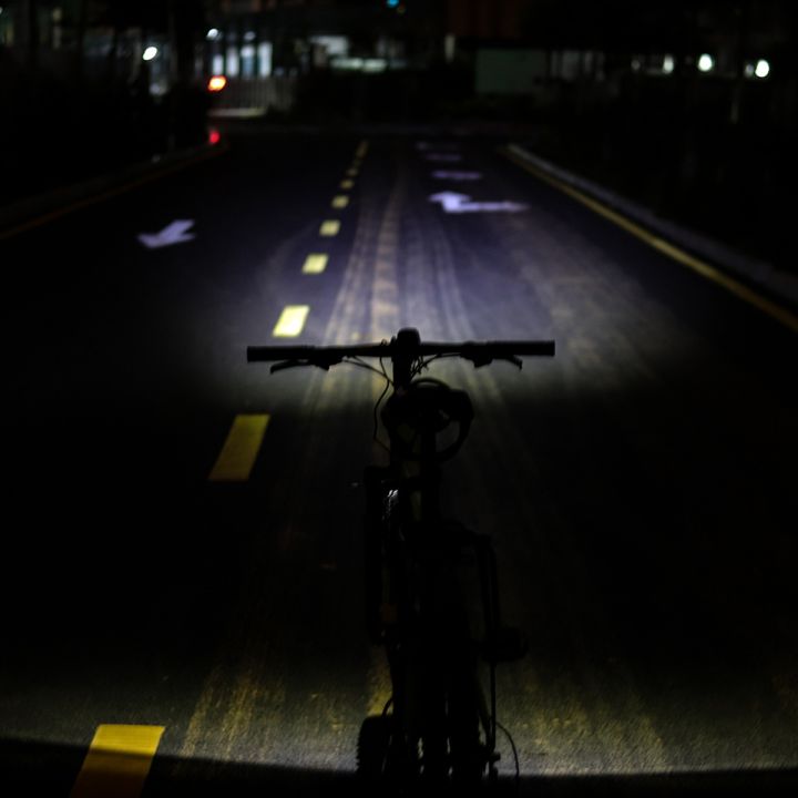 Dynamo%20Bike%20Light%20Front%20Light%20Set%20Input%20AC%206V%203W%20Dynamo%20Bicycle%20LED%20Headlight%20Bike%20Accessories%20-%20Image%204