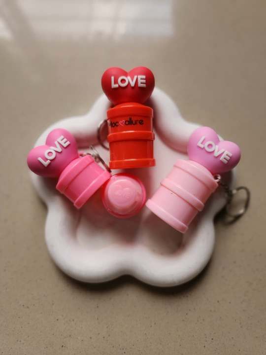 1%20Piece%20Keychain%20Lip%20Balm%20%E2%80%93%20A%20Cute%20&%20Functional%202-in-1%20Accessory%20Featuring%20Hydrating%20Lip%20Balm%20and%20a%20Stylish%20Keychain%20for%20Smooth%20Lips%20Anytime%20By%2099%20Stores.%20-%20Image%203
