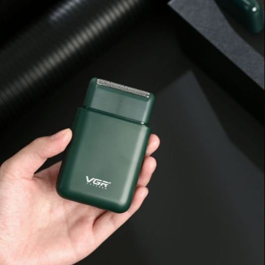 VGR%20V-390%20Portable%20Men's%20Shaver%20Professional%20Electric%20Ultra%20Thin%20Shaver%20Rechargeable%20Razor%20Reciprocating%20Blade%20With%20USB%20Travel%20Shaver%20-%20Image%203