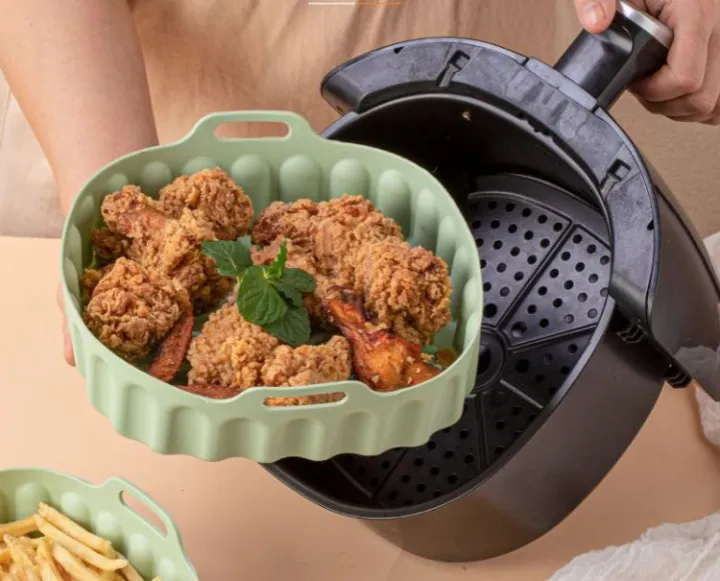 Square%20Silicone%20Tray%20For%20Air%20Fryer%2015CM%20-%20Image%202